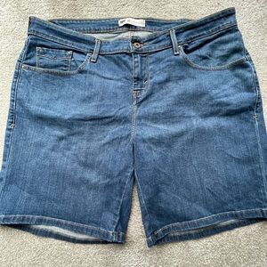 Shorts  -  Levi's  jean shorts